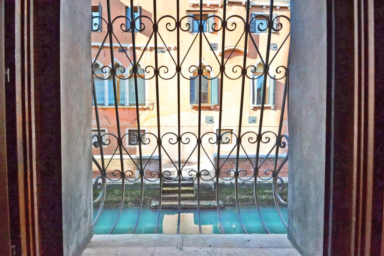 San Barnaba On The Canal Veneţia Exterior foto