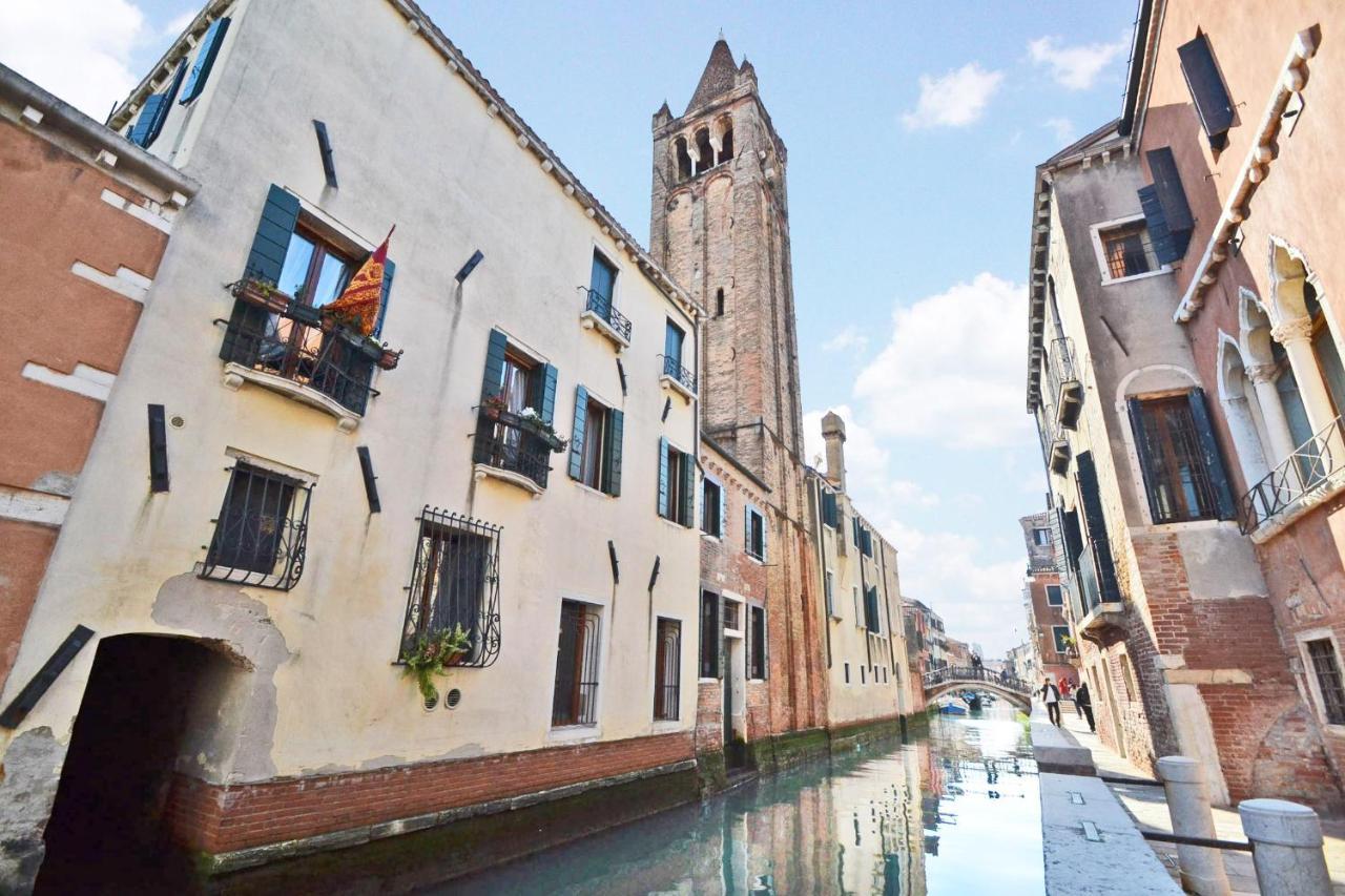 San Barnaba On The Canal Veneţia Exterior foto